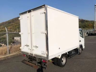 Mitsubishi CANTER  с аукциона в Японии