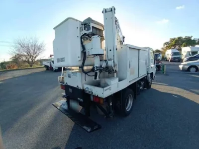 Isuzu ELF  с аукциона в Японии