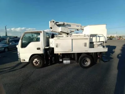 Isuzu ELF  с аукциона в Японии