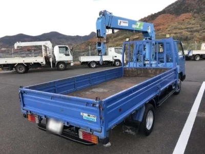 Mazda TITAN  с аукциона в Японии