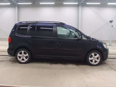 Volkswagen GOLF TOURAN