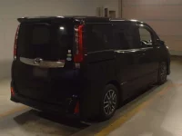 Toyota NOAH лот № 433 оценка R  с аукциона в Японии 1