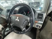 Mitsubishi PAJERO лот № 30417 оценка 3.5  с аукциона в Японии 6
