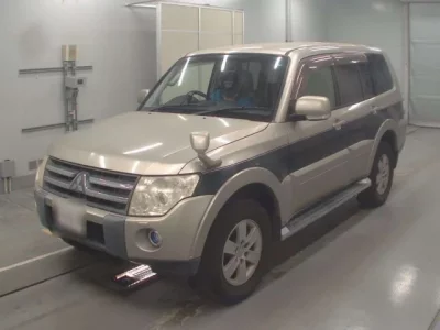 Mitsubishi PAJERO  с аукциона в Японии