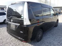 Nissan SERENA лот № 70007 оценка RA  с аукциона в Японии 1