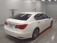 Honda LEGEND лот № 30419 оценка 4  с аукциона в Японии 1