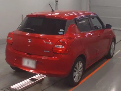 Suzuki SWIFT  с аукциона в Японии