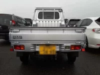 Toyota PIXIS TRUCK лот № 3243 оценка 4  с аукциона в Японии 8