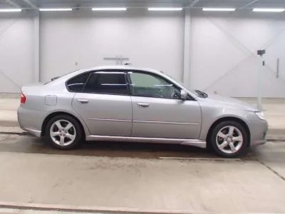 Subaru LEGACY B4  с аукциона в Японии