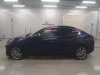 Mazda MAZDA3 лот № 30442 оценка 4.5  с аукциона в Японии 3