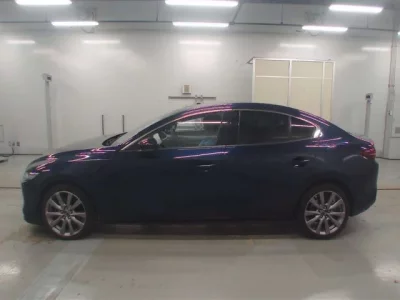 Mazda MAZDA3  с аукциона в Японии