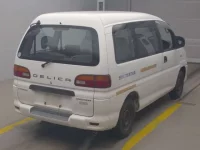 Mitsubishi DELICA лот № 4303 оценка 3.5  с аукциона в Японии 1