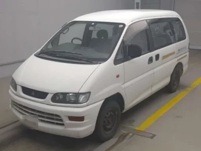 Mitsubishi DELICA  с аукциона в Японии