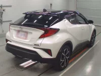 Toyota C-HR лот № 30448 оценка 4.5  с аукциона в Японии 1