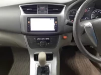 Nissan SYLPHY лот № 30454 оценка 3.5  с аукциона в Японии 8