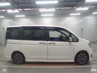 Honda STEP WAGON лот № 30453 оценка R  с аукциона в Японии 2