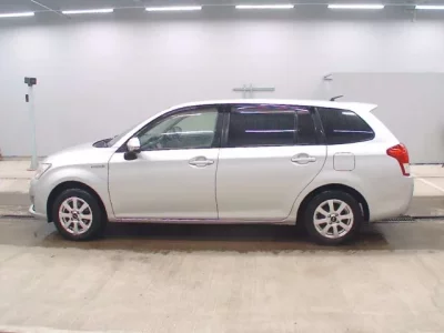 Toyota COROLLA FIELDER  с аукциона в Японии