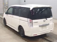 Honda STEP WAGON лот № 3286 оценка 3  с аукциона в Японии 5