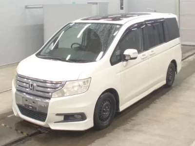 Honda STEP WAGON  с аукциона в Японии