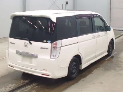 Honda STEP WAGON  с аукциона в Японии
