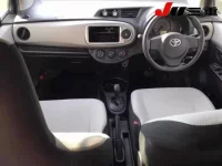 Toyota VITZ лот № 3006 оценка X  с аукциона в Японии 6