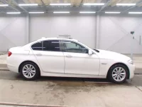 BMW 5-Series лот № 3283 оценка 4  с аукциона в Японии 2