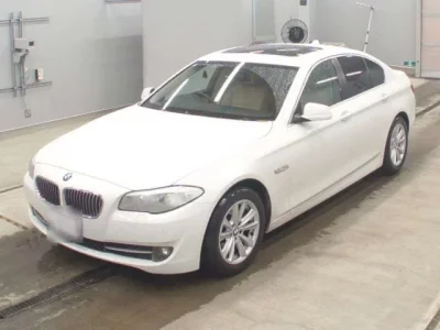 BMW 5-Series  с аукциона в Японии
