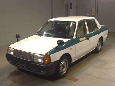 Toyota COMFORT  с аукциона в Японии