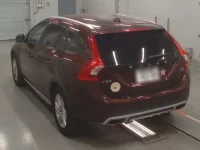 Volvo V60 лот № 50043 оценка 3.5  с аукциона в Японии 5