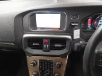 Volvo V40 лот № 50048 оценка 4  с аукциона в Японии 8