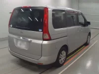 Nissan SERENA лот № 30470 оценка RA  с аукциона в Японии 1