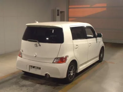 Toyota BB  с аукциона в Японии