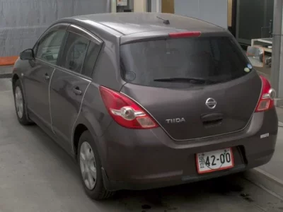 Nissan TIIDA