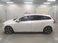 Volvo V60 лот № 50060 оценка 3.5  с аукциона в Японии 3