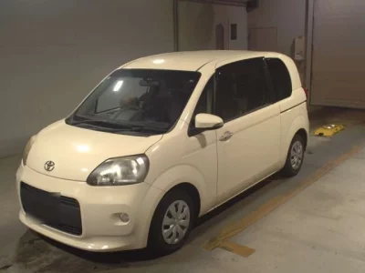 Toyota PORTE  с аукциона в Японии