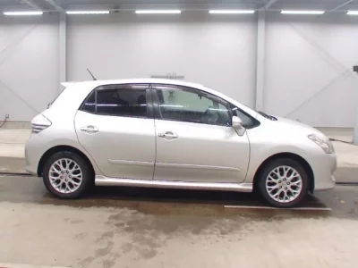 Toyota BLADE  с аукциона в Японии