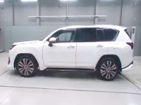 Lexus LX лот № 4082 оценка 6  с аукциона в Японии 3