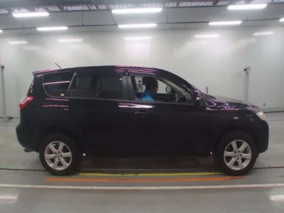 Toyota VANGUARD  с аукциона в Японии