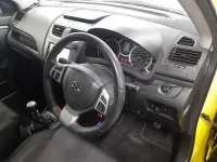 Suzuki SWIFT лот № 30490 оценка 4  с аукциона в Японии 6