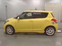 Suzuki SWIFT лот № 30490 оценка 4  с аукциона в Японии 3