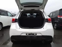 Mazda DEMIO лот № 3307 оценка 3.5  с аукциона в Японии 10