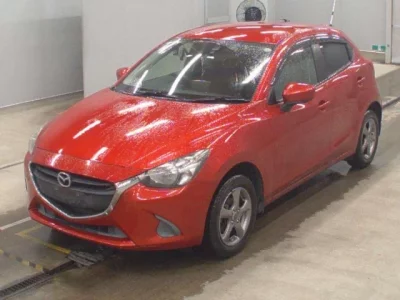 Mazda DEMIO  с аукциона в Японии