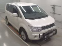 Mitsubishi DELICA D5 лот № 30507 оценка 4  с аукциона в Японии 4