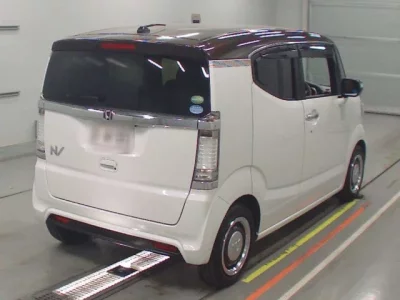 Honda N BOX SLASH