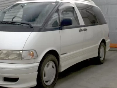 Toyota ESTIMA  с аукциона в Японии
