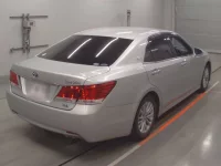 Toyota CROWN лот № 30513 оценка 3.5  с аукциона в Японии 1