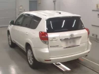 Toyota VANGUARD лот № 30514 оценка 3  с аукциона в Японии 5