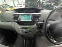 Toyota VOXY лот № 30524 оценка 2  с аукциона в Японии 7