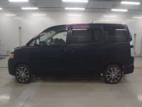 Toyota VOXY лот № 30524 оценка 2  с аукциона в Японии 3