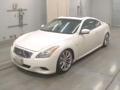 Nissan SKYLINE  с аукциона в Японии